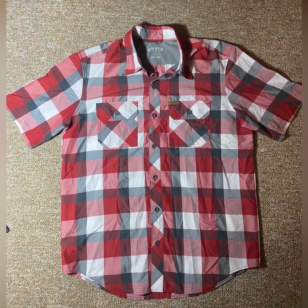 Orvis Men’s short-sleeved button up Medium plaid shirt